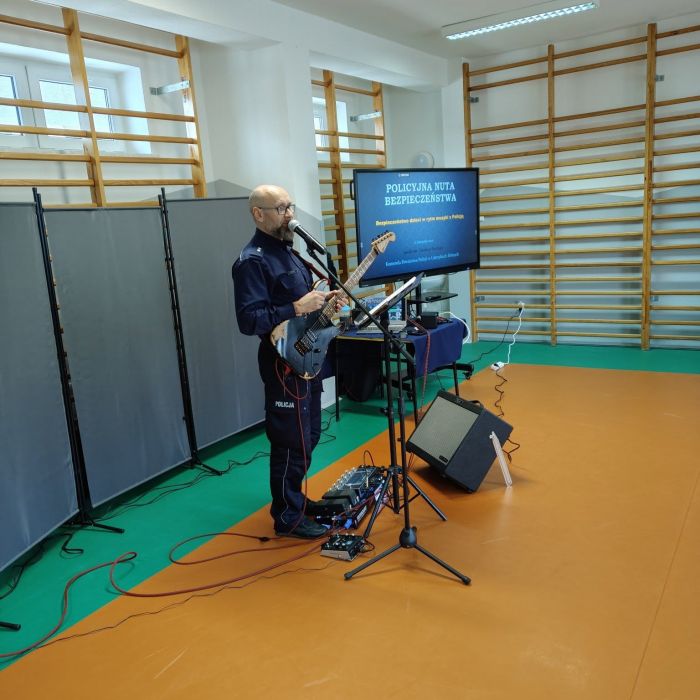 585802113_1331517445439903_1964379097640607993_n