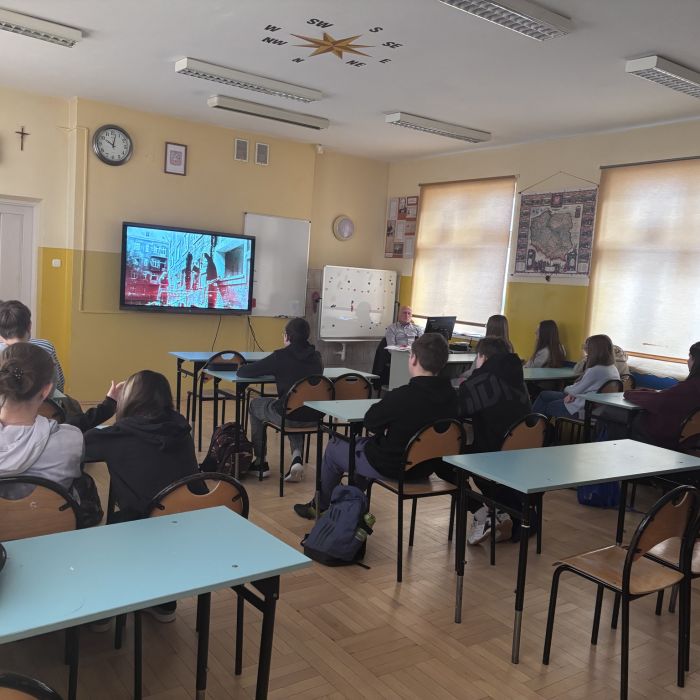 590058371_1336513474940300_8745247302215526616_n